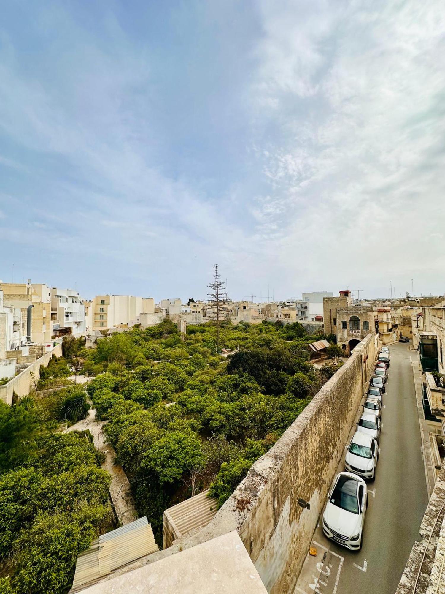 Dome Luju Apartment Mosta Exterior photo